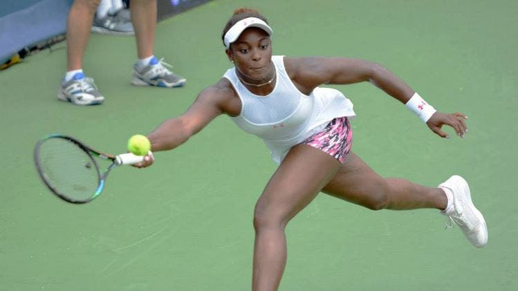 Stephens encara Pavlyuchenkova na 1.ª final da carreira