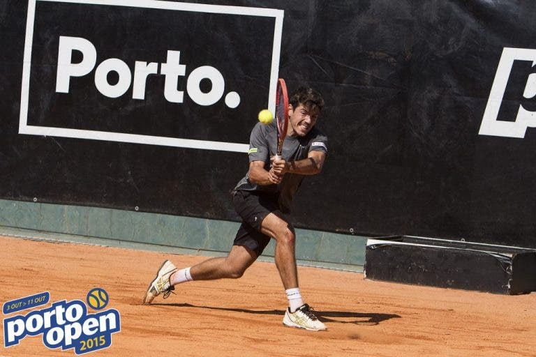 Domingues elimina Murta e está nas “meias” no Porto Open