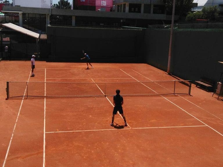 João Sousa treina com Gastão Elias antes da estreia em singulares