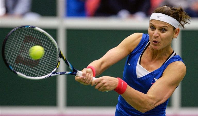 Lucie Safarova surpreende e vai retirar-se do ténis em janeiro