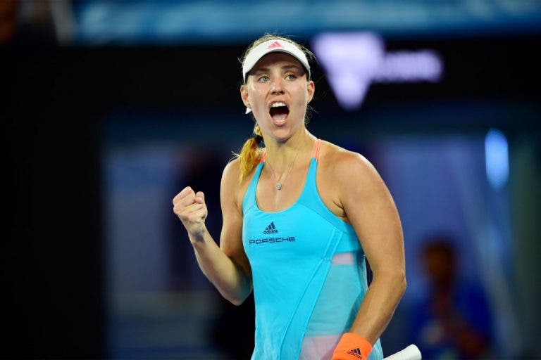 Angelique Kerber treme mas inicia defesa do Open da Austrália com boa vitória