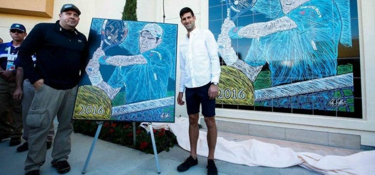 Djokovic enche mais uma parede em Indian Wells