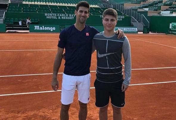 Jovem de 17 anos banido um dia depois de treinar com Djokovic e Murray