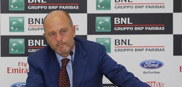 Presidente da Federação Italiana de Ténis prossegue 'guerra' com o torneio de Madrid