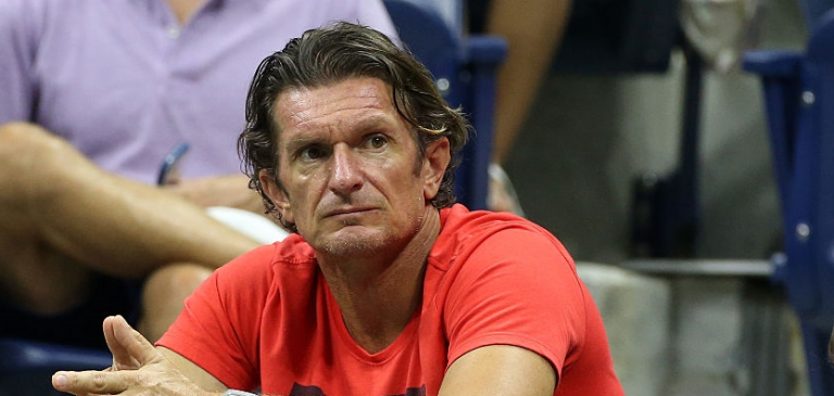 Treinador francês de Muguruza ataca público de Roland Garros: «Patético e sem classe»