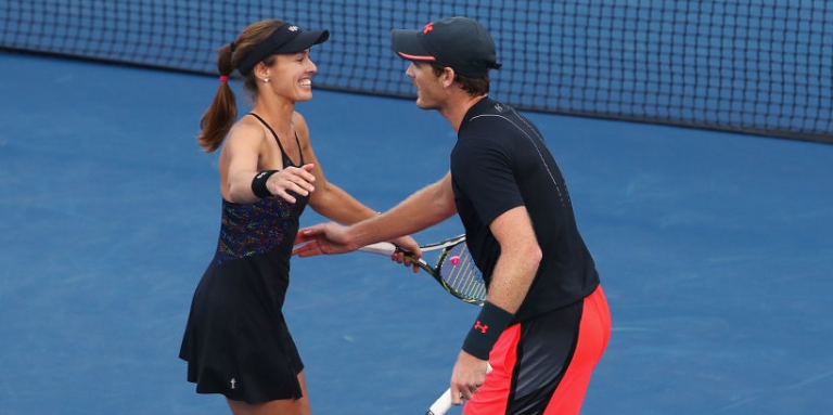 Martina Hingis e Jamie Murray continuam sem perder juntos e conquistam o US Open