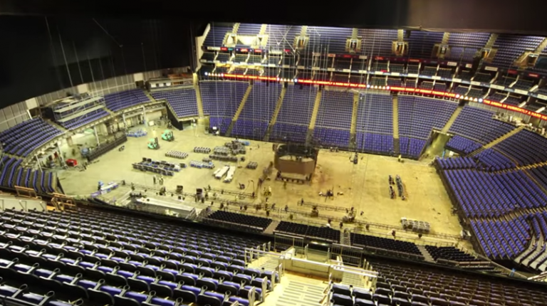 [VÍDEO] A construção do palco para as ATP Finals… em 60 segundos!