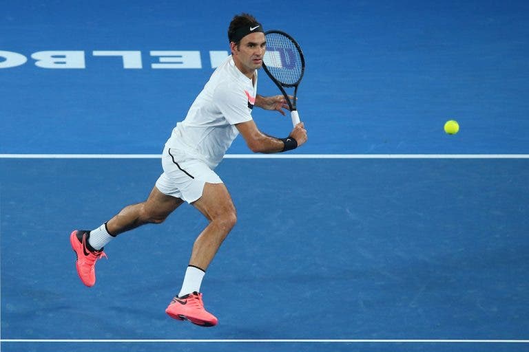 [VÍDEO] Roger Federer fez… um banana shot!