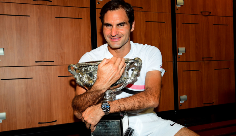 Roger Federer é o primeiro jogador na história a chegar ao topo do ranking em NOVE temporadas