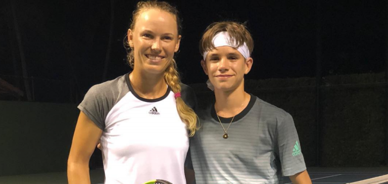 [VÍDEO] Filho de David Beckham treinou com Caroline Wozniacki em Miami