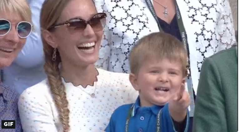 Filho de Djokovic vibra nas bancadas com a conquista do papá