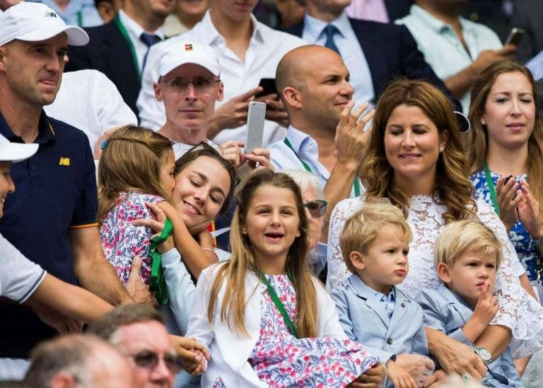 Federer brinca com o tamanho da equipa: «Tenho de alcançar os ‘quartos’ para haver retorno»