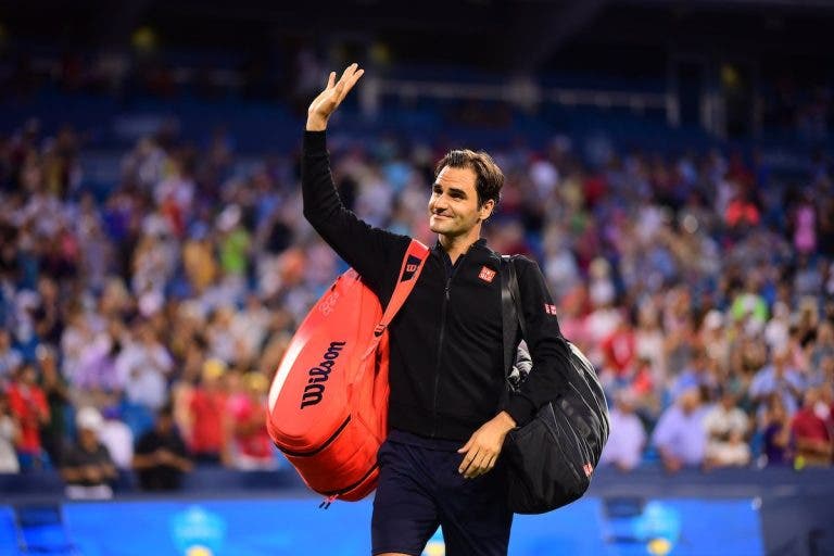 O que carrega Federer na mala que leva para o court?