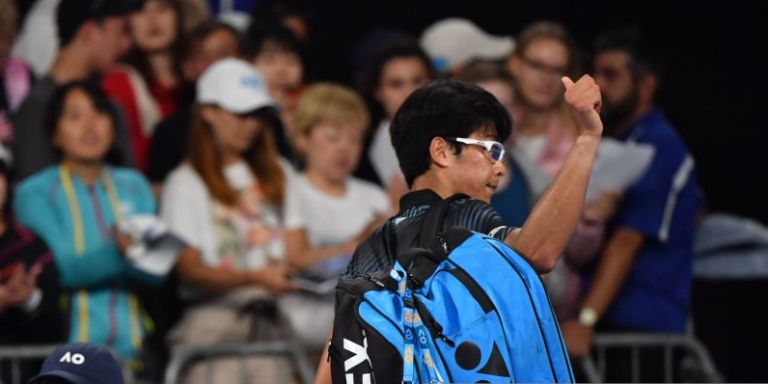 Hyeon Chung vai sair do top 50 após derrota na 2.ª ronda do Australian Open
