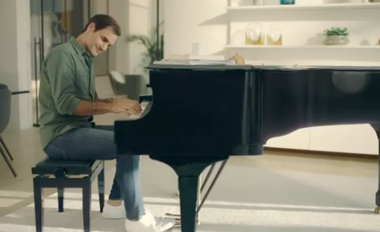 O desejo de Federer: «Quero tocar mais piano porque quero surpreender a Mirka e tocar uma música para ela»