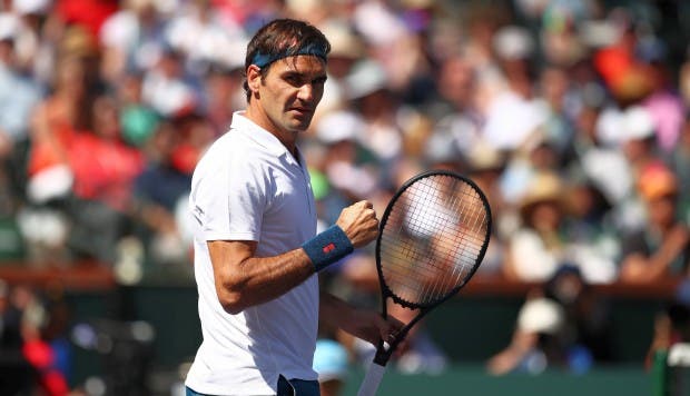 Federer falha muito mas supera enorme batalha rumo à 3.ª ronda em Miami
