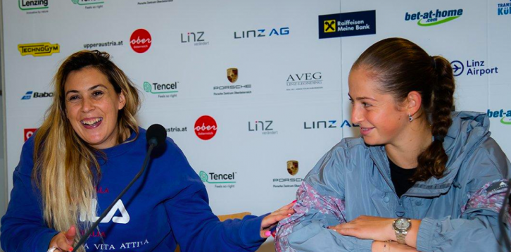Ostapenko sastisfeita com a presença de Bartoli: «Estou mais próxima do nível de Roland Garros, em 2017»