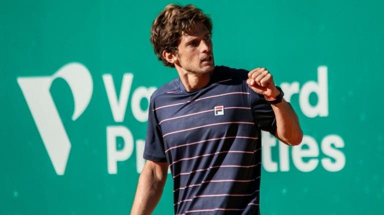 Boas notícias: Pedro Sousa garante entrada direta no ATP de Córdoba