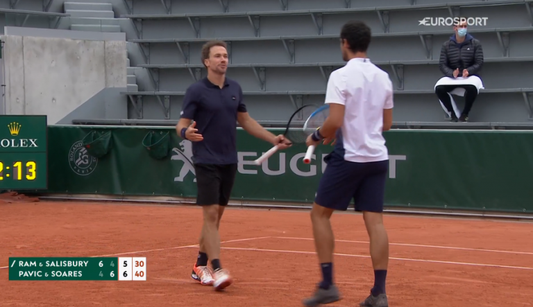 Bruno Soares nas ‘meias’ de Roland Garros com vitória 500 da carreira