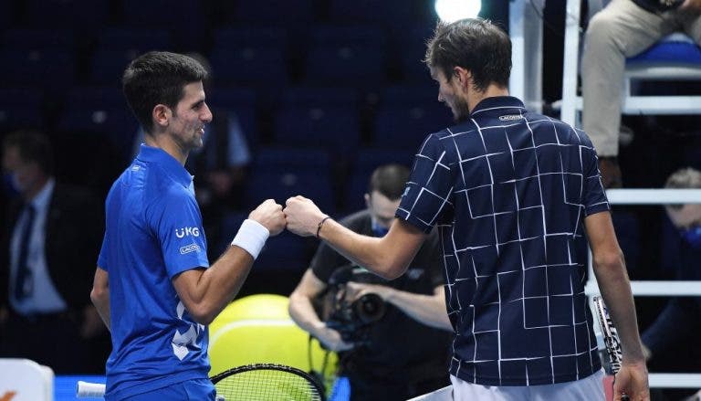 Relembre os confrontos entre Medvedev e Djokovic antes da final do US Open