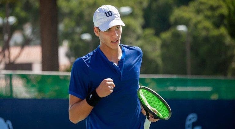 Miguel Gomes soma primeira vitória da carreira em Slams e fica um passo do quadro no US Open