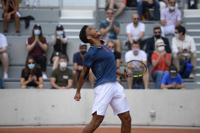 Franceses respiram: final de juniores de Roland Garros é entre dois tenistas da casa