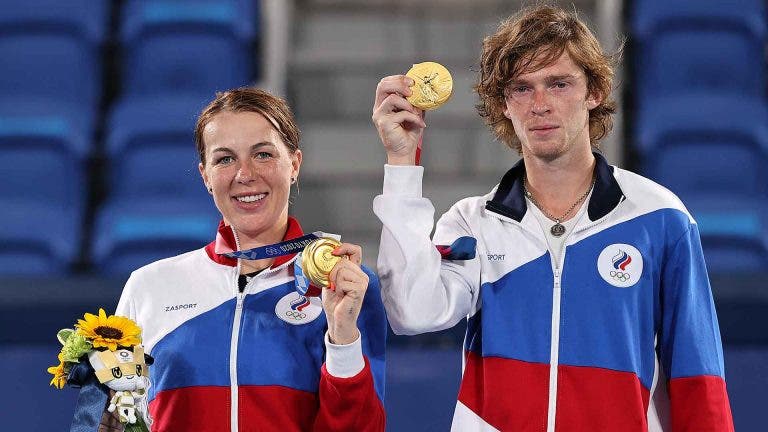 Rublev e Pavlyuchenkova salvam match points e ficam com o ouro nos pares mistos