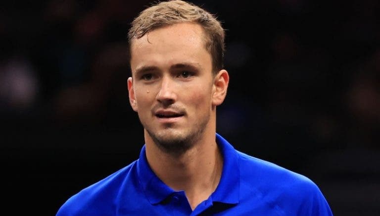 Medvedev estreia estatuto de campeão de Grand Slam com arraso sobre Shapovalov