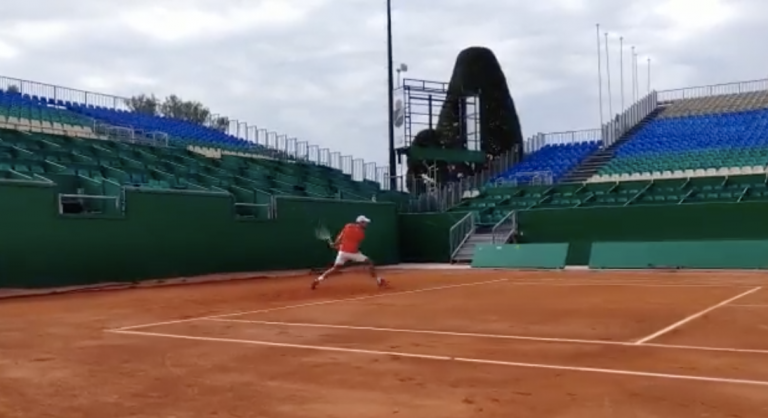 Pronto para a luta: Djokovic já treina em Monte Carlo a alta intensidade
