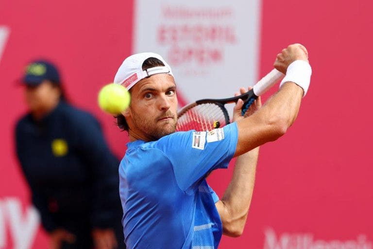 João Sousa despacha Andujar em Genebra e volta às vitórias em quadros ATP