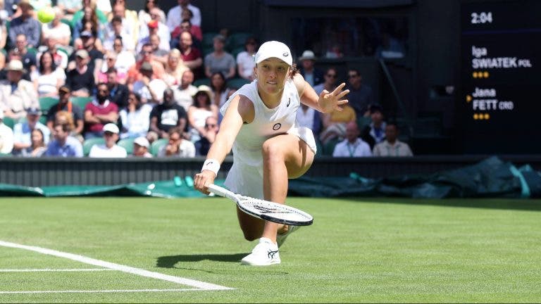 Choque em Wimbledon: Cornet elimina Swiatek e acaba com a série de vitórias