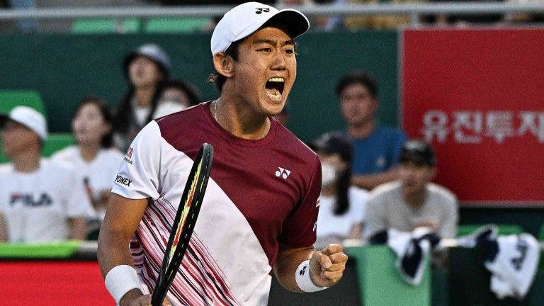 Nishioka deixa Ruud em choque e oferece segundo lugar do ranking ATP a Nadal