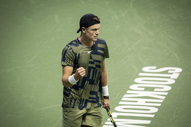 Rune bate De Minaur em batalha incrível de quase 3 horas e garante final em Estocolmo