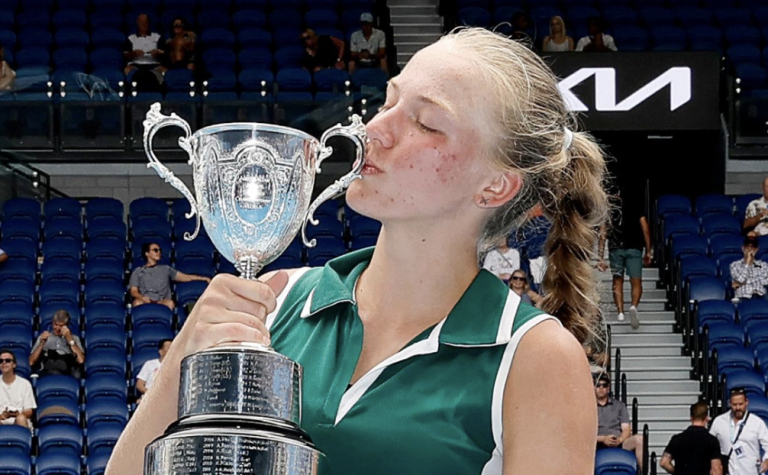 Prodígio de 15 anos vence Australian Open júnior em final de 3h19