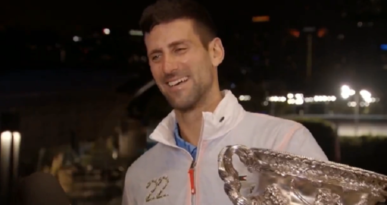 [VÍDEO] Djokovic canta música da torcida da Argentina após título do Australian Open