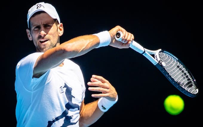 Diretor do Australian Open avisa família de Djokovic: “Tenham cuidado”
