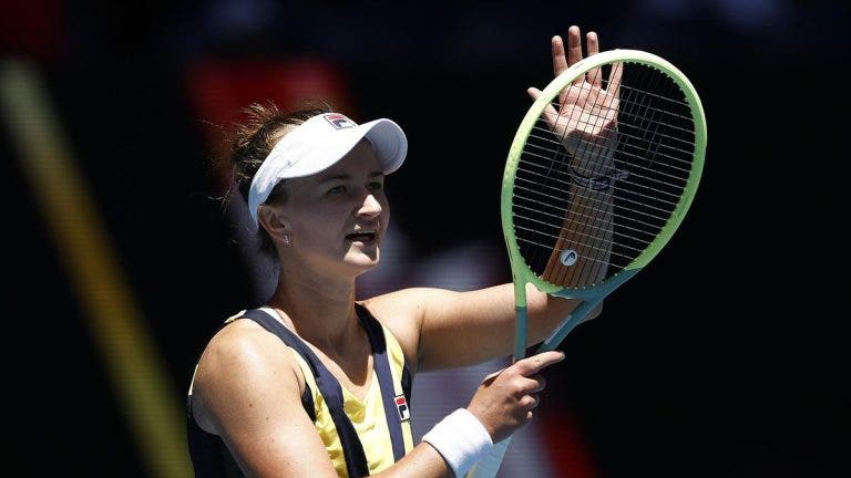 Krejcikova é a primeira nos ‘oitavos’ do Australian Open 2023