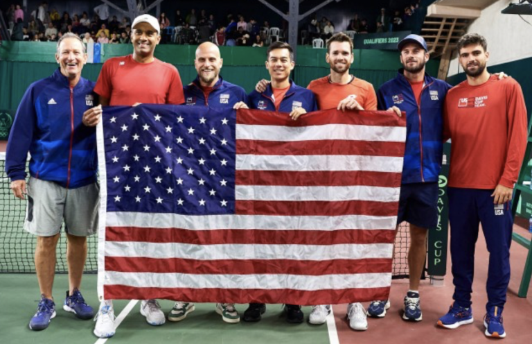 Equipe B dos EUA passeia no Cazaquistão e se classifica para Davis Cup Finals