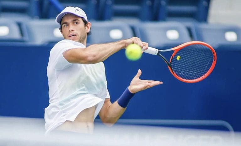 Nuno Borges é surpreendido pelo 325º da ATP na estreia em Zhuhai