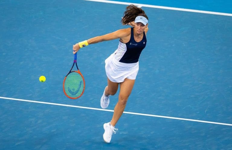 Luisa Stefani vence na estreia em Abu Dhabi e segue sem perder nas duplas em 2023