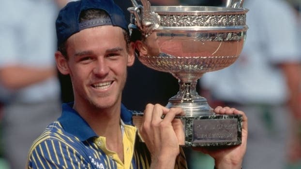 História feita: Relembre o primeiro título de Guga em Roland Garros, em 1997