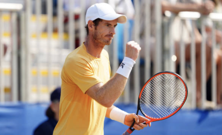 McEnroe fala das chances de Murray em Wimbledon e garante: “Se inspirou em Djokovic”