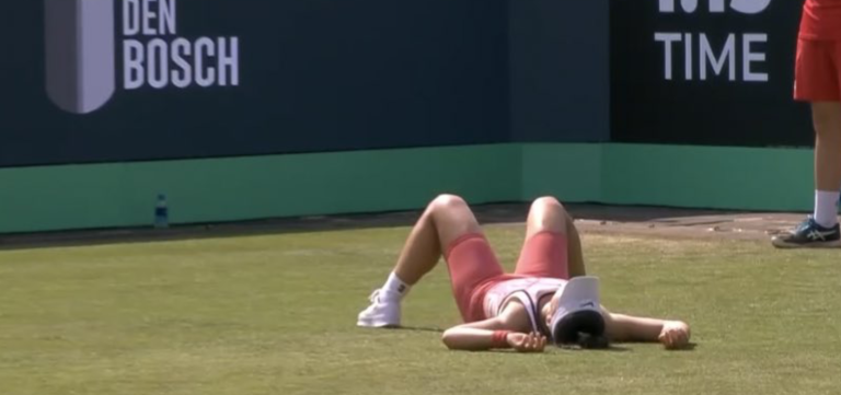 Andreescu desperdiça nove set points e sofre dura derrota em ‘s-Hertogenbosch