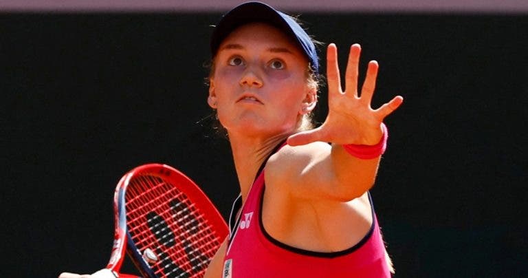 Rybakina continua impressionando e está na terceira rodada de Roland Garros