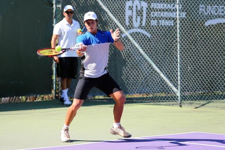 Gilbert Klier vence primeiro torneio desde o retorno após punição por falhar exame antidoping