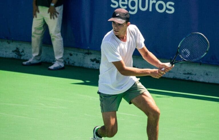 Jaime Faria cai nas semifinais do ITF de Setúbal