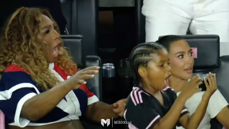 [VÍDEO] Serena Williams vai à loucura com gol de Messi no último minuto