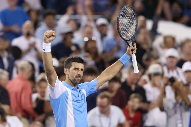 Djokovic desbrava caminho e chega a 100 finais de grandes torneios