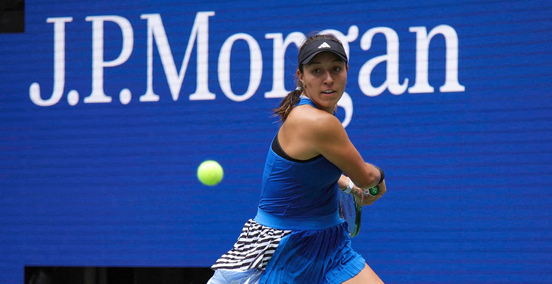 Uma das candidatas ao título, Pegula começa forte no US Open