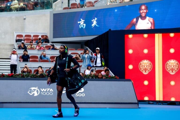 Coco Gauff vive experiência nova: “Não estou habituada a jogar com dores”